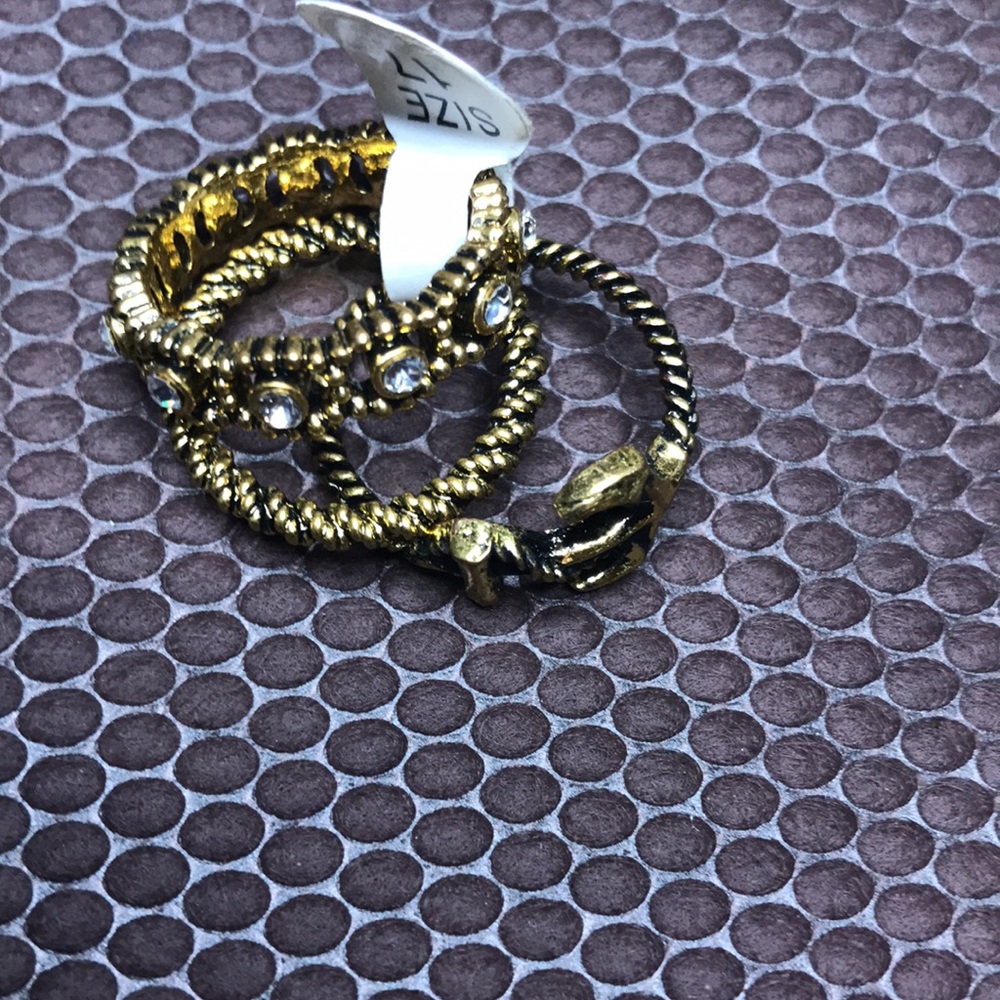 Rings - Picture 3 of 7